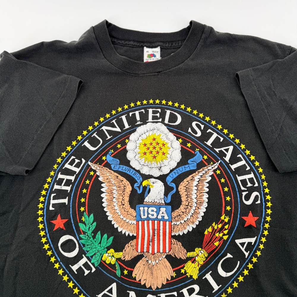 Fruit of the Loom Vintage USA Eagle Great Seal Graphic T-Shirt XL Black